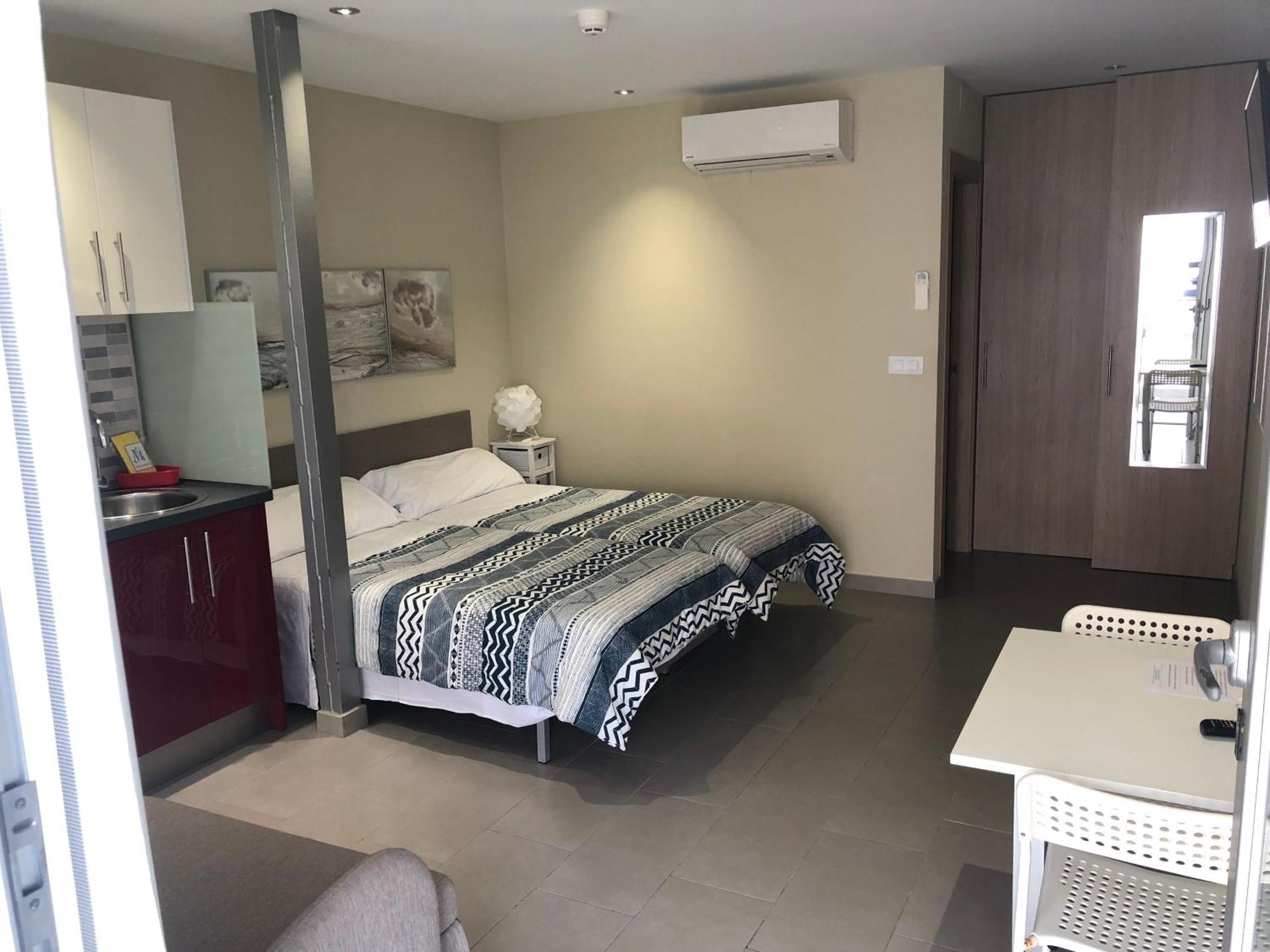 Apartamentos Turisticos Maria Guerrero Cabo de Palos Ruang foto